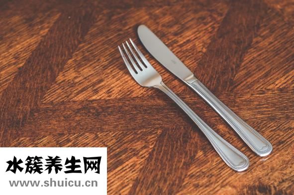 咬指甲的危害