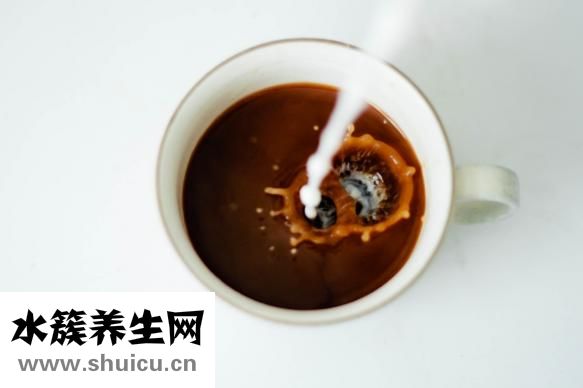 晚上喝牛奶的好处