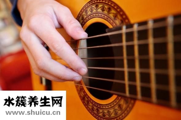突然单侧耳鸣