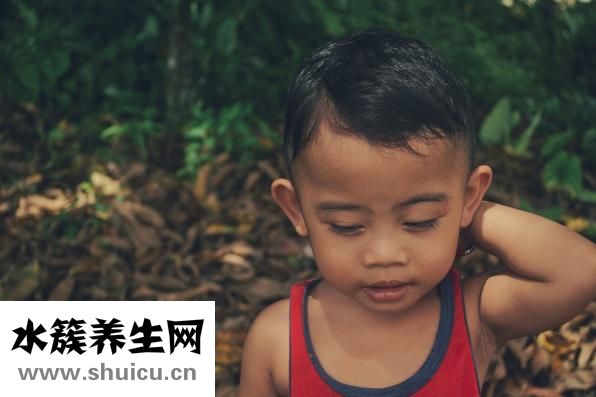 手上有红斑图片