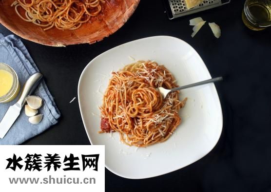 泡面上火吗
