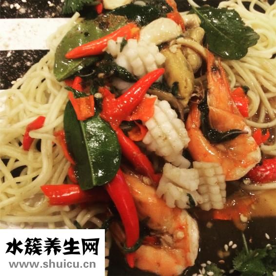 玉米面条的煮法