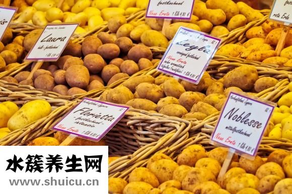 土豆炸酱面