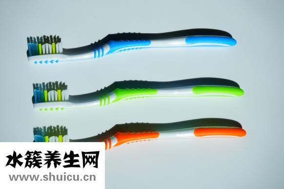 牙齿怎么变大