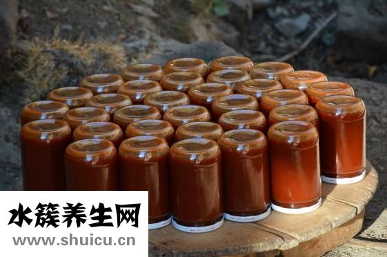 用什么洗脸可以美白