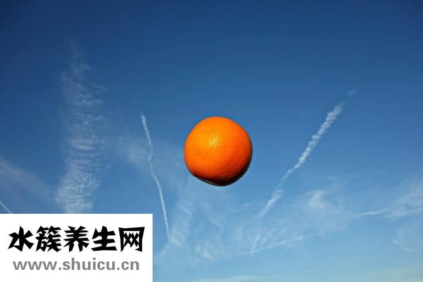用什么洗脸可以美白