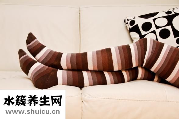 舌下青筋正常图片