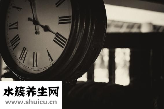 银耳莲子红枣汤