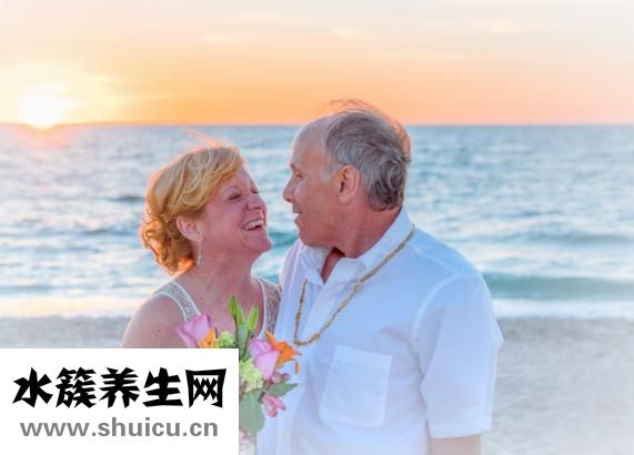 跳芭蕾舞的脚