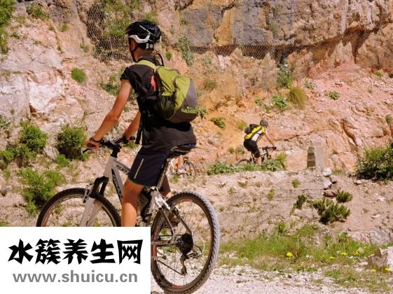 痛风冷敷还是热敷