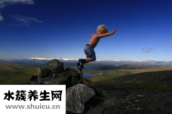 泪痣的位置