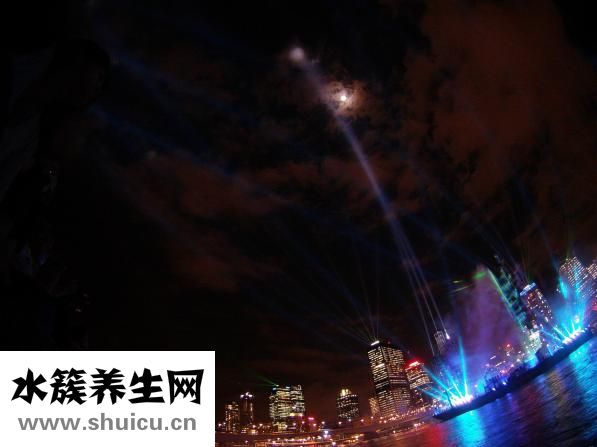 女生唇毛可以刮吗