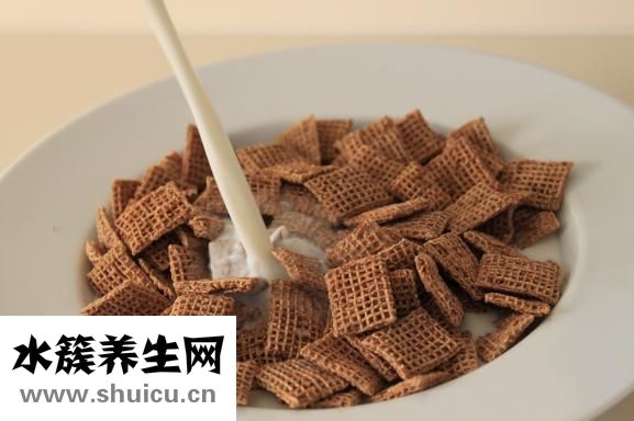 脱脂纯牛奶