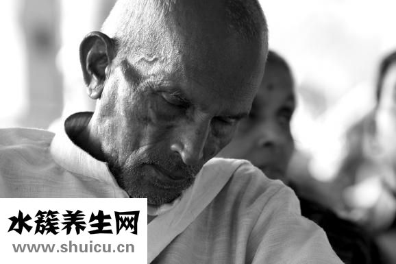 血容量不足的表现