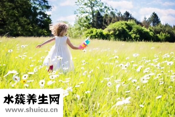 胎宝宝打嗝
