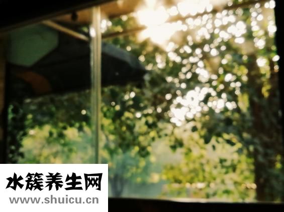 牙龈疼是怎么回事