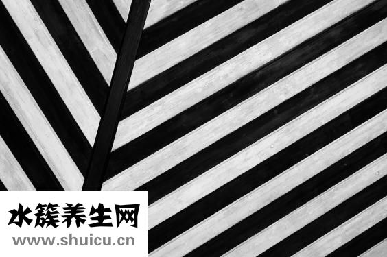 大便是黑色的