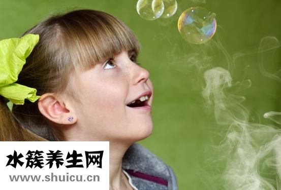 小孩低烧怎么办