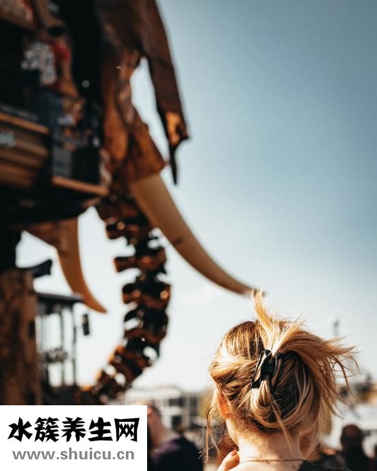 头发少适合什么发型