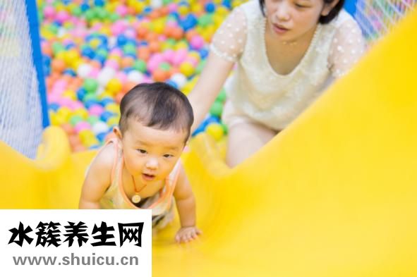 宝宝拉绿屎怎么回事