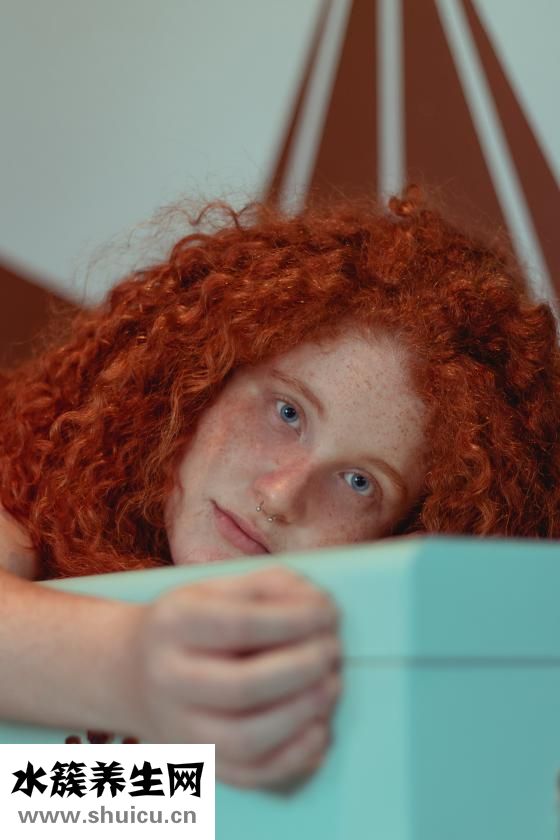 头发干枯毛躁怎么办