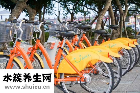 手脚出汗是怎么回事