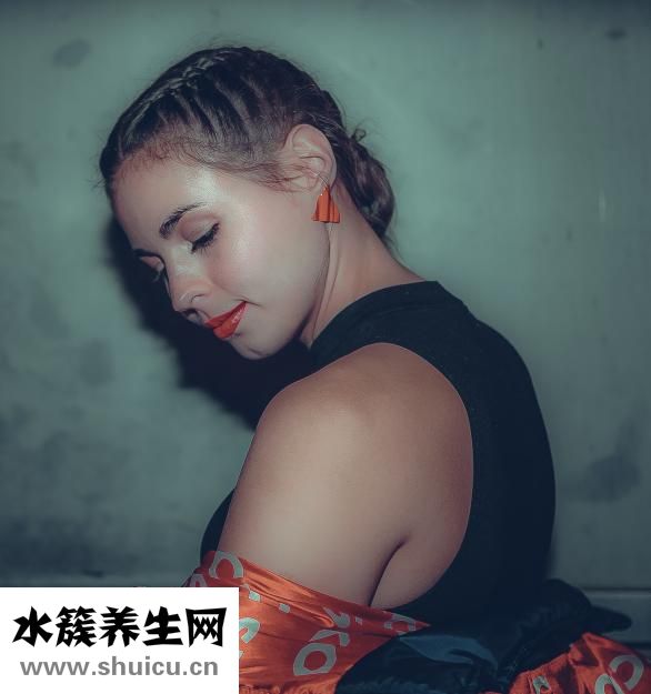 头发怎么扎好看