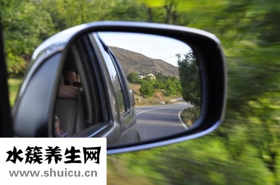 如何去黑头