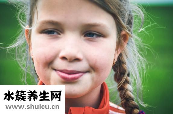 小孩晚上发烧怎么办