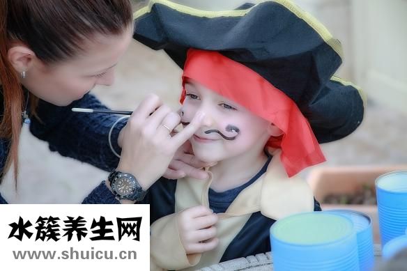开水烫伤怎么处理