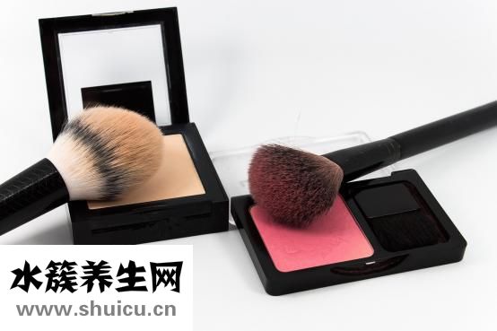 大圆脸适合什么发型