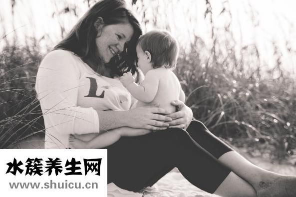 安抚奶嘴什么时候用