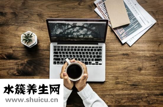 小鸭子吃什么