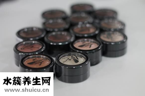 如何画眼影