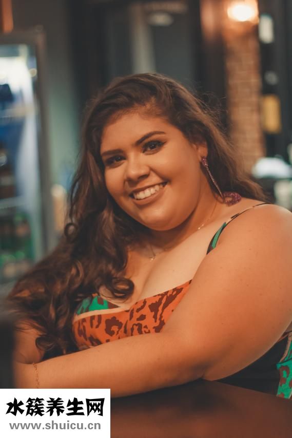 夏天脸上痒怎么办