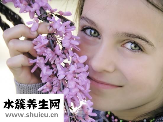 如何治疗眼袋