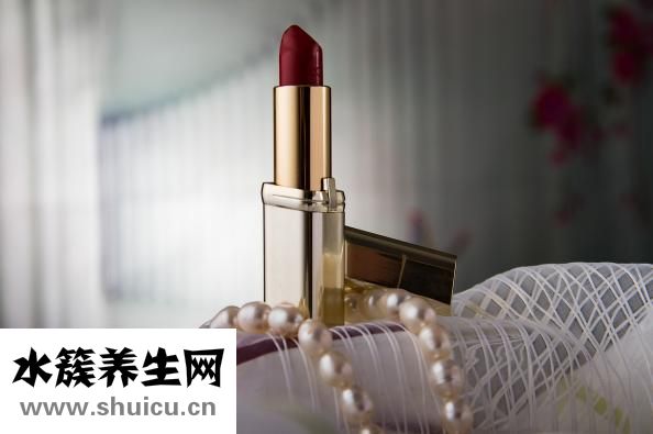 脸上长痤疮怎么治疗