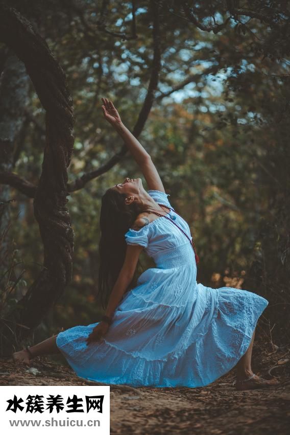 如何减腰部赘肉