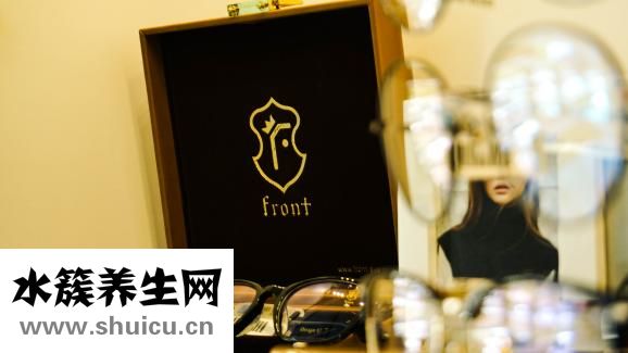 如何开眼镜店