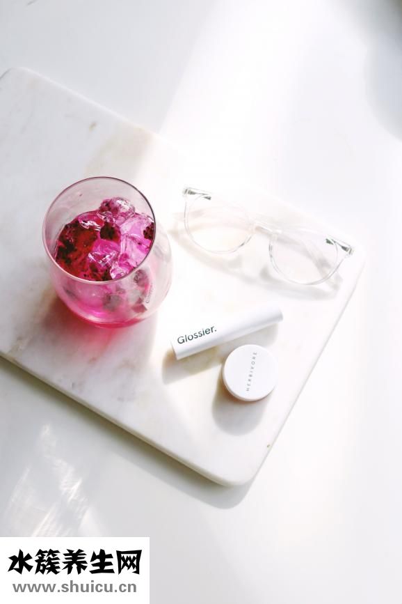 脸上为什么有红血丝