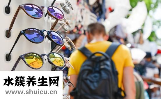 如何开眼镜店