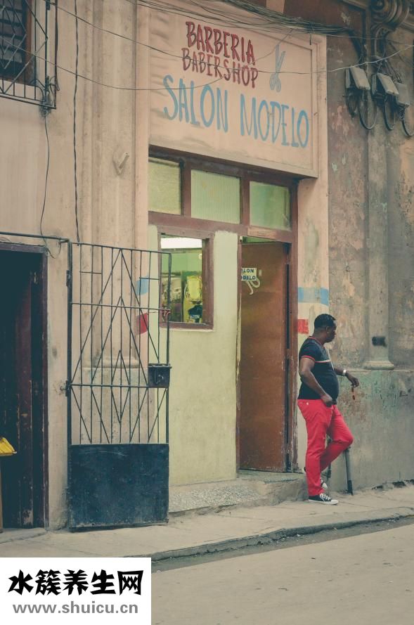 小圆脸适合什么发型