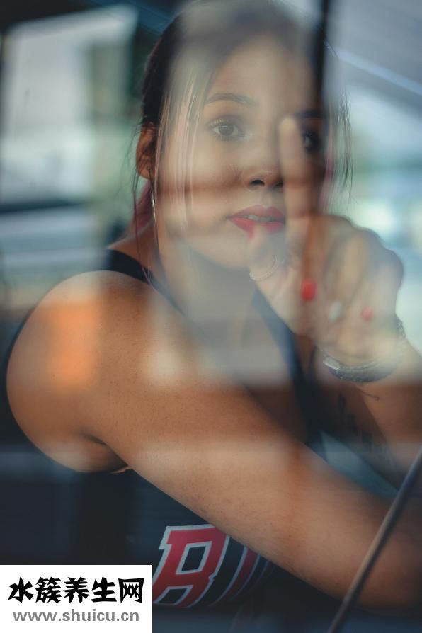 小圆脸适合什么发型