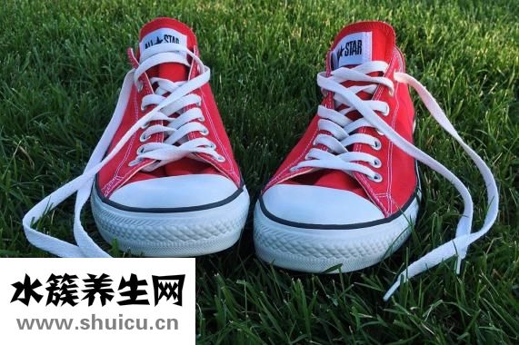 脚裂口是什么原因