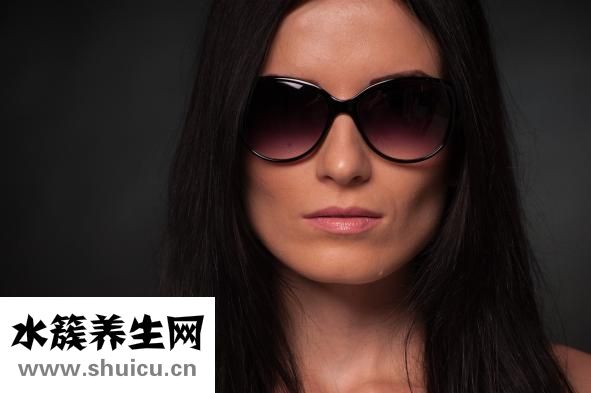 皮肤暗黄怎么美白