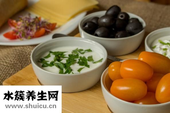 小便黄是怎么回事