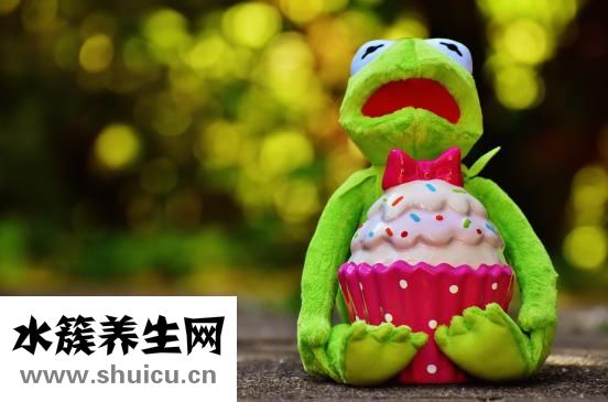 婴儿打嗝是怎么回事