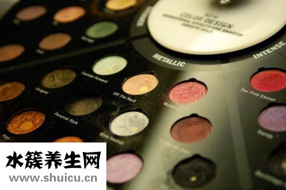 脸上毛孔很大怎么办
