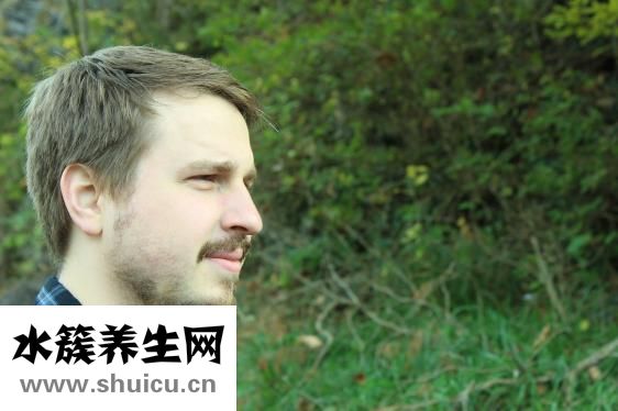 鼻子长黑头怎么办