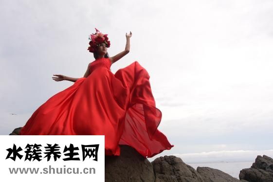 女人更年期吃什么药
